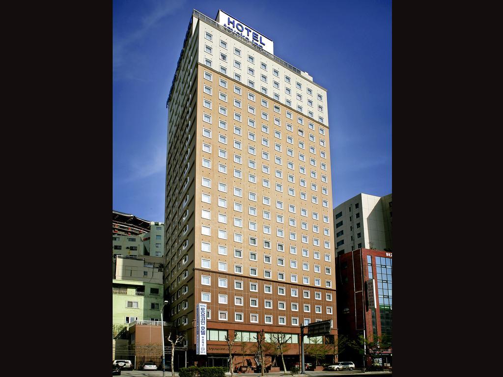 Toyoko Inn Busan Jungang Station Екстериор снимка